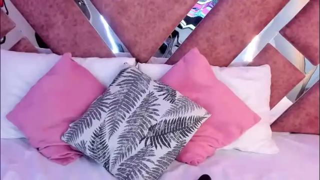 Image 3 of maxirogers Stream on Chaturbate on 4 days ago