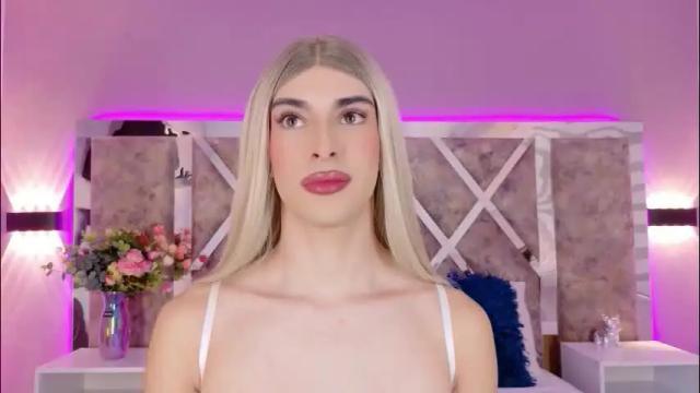 Image 7 of maxirogers Stream on Chaturbate on 3 days ago