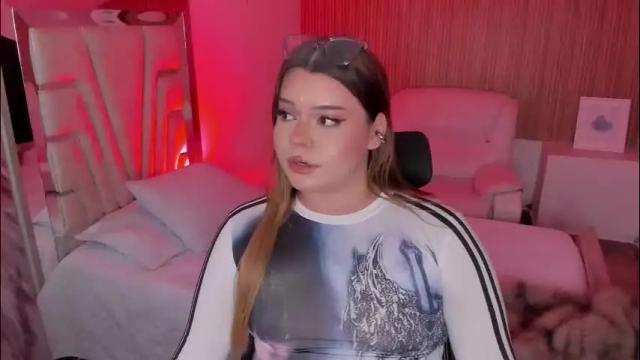 Image 4 of maxxxine_ Stream on Chaturbate on 2 months ago