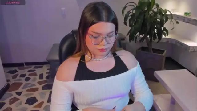 Image 12 of maxxxine_ Stream on Chaturbate on 2 months ago