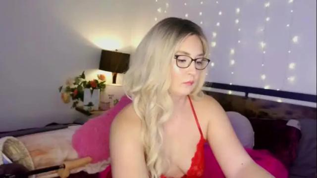 Image 10 of maxxxygirl Stream on Chaturbate on 15 months ago