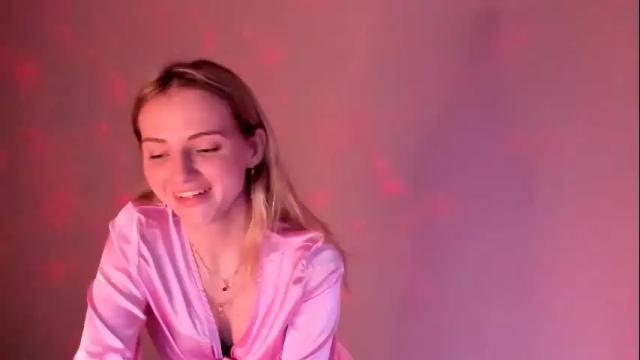 Image 11 of may__cute Stream on Chaturbate on 6 months ago