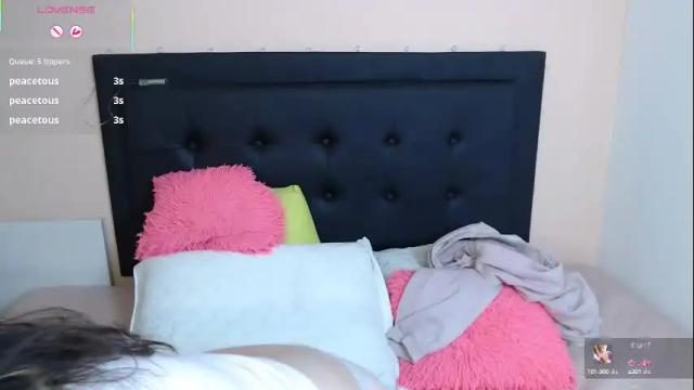 Image 8 of may_bloom Stream on Chaturbate on 8 days ago
