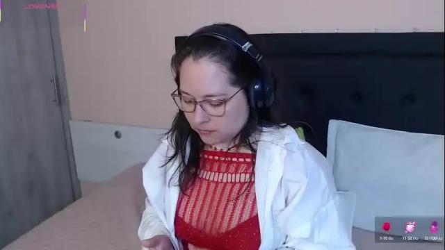 Thumbnail 1, may_bloom's Stream at Chaturbate, 4 months ago