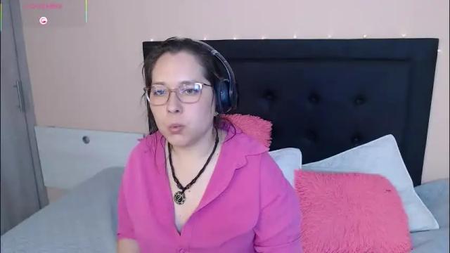 Image 11 of may_bloom Stream on Chaturbate on 4 months ago