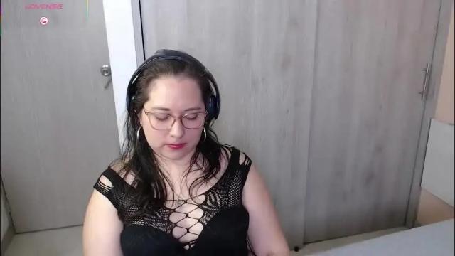 Image 6 of may_bloom Stream on Chaturbate on 4 months ago