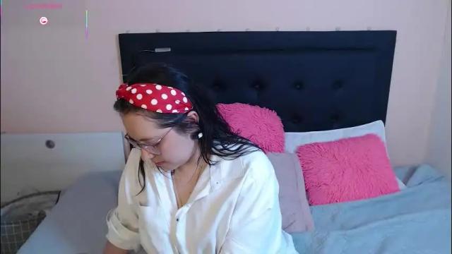 Image 12 of may_bloom Stream on Chaturbate on 3 months ago