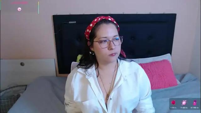 Image 8 of may_bloom Stream on Chaturbate on 3 months ago