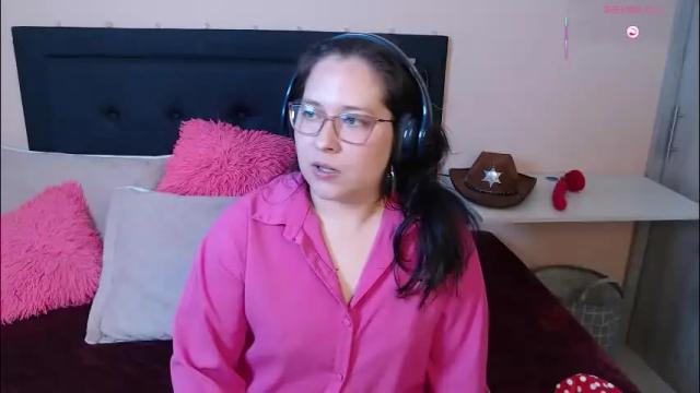 Image 12 of may_bloom Stream on Chaturbate on 3 months ago