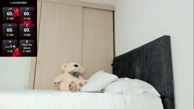 Image 7 of maya__fox Stream on Chaturbate on 6 months ago