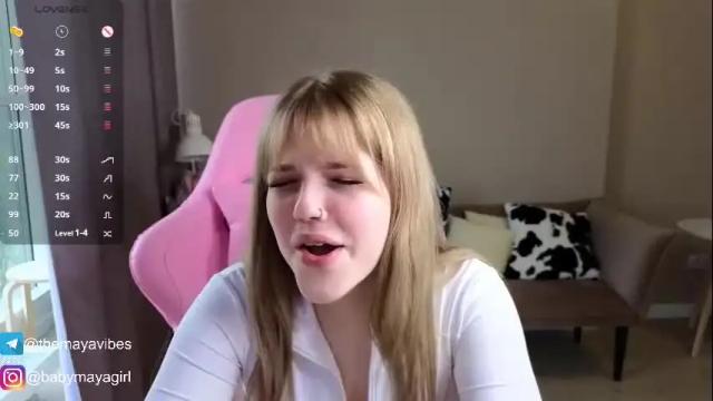 Image 12 of maya_blonde18 Stream on Chaturbate on 15 days ago