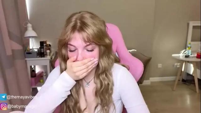Image 4 of maya_blonde18 Stream on Chaturbate on 11 days ago