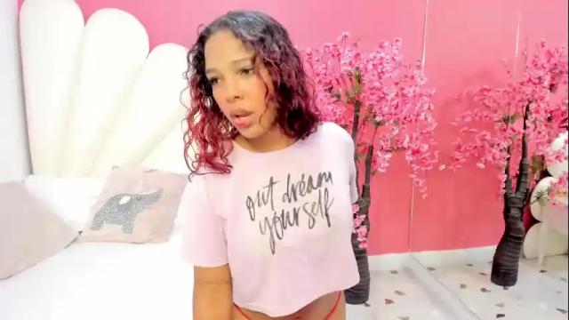 Image 3 of maya_graham_ Stream on Chaturbate on 20 months ago