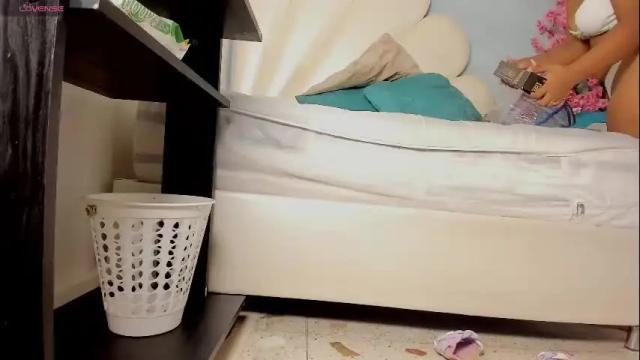 Image 2 of maya_graham_ Stream on Chaturbate on 27 days ago