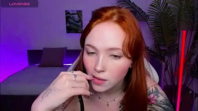 Image 4 of maya_light Stream on Chaturbate on 2 months ago