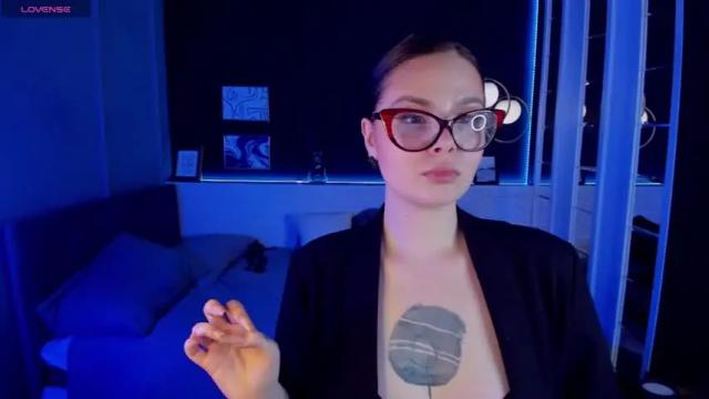 Image 10 of maya_muse Stream on Chaturbate on 15 months ago