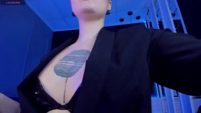 Image 3 of maya_muse Stream on Chaturbate on 15 months ago