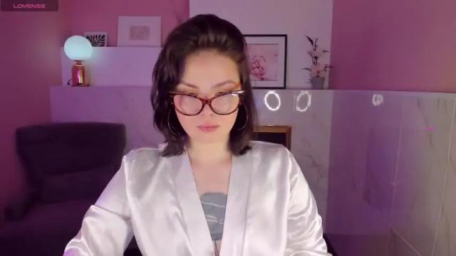 Image 4 of maya_muse Stream on Chaturbate on 15 months ago