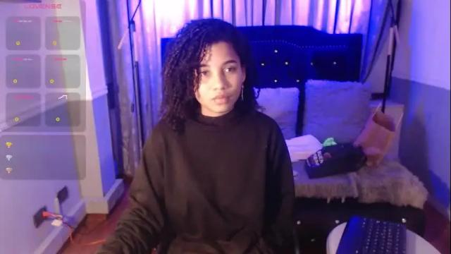 Image 12 of mayaa_ross Stream on Chaturbate on 16 days ago