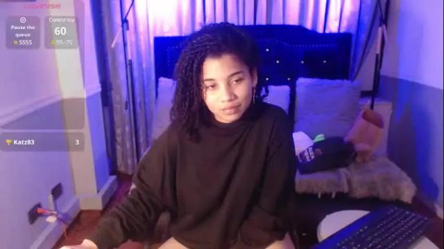 Image 4 of mayaa_ross Stream on Chaturbate on 16 days ago