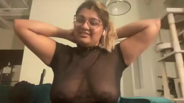 Image 4 of mayafoxxx23 Stream on Chaturbate on 16 months ago