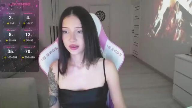 Image 3 of mayales Stream on Chaturbate on 23 days ago