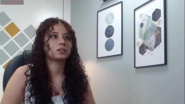 Image 2 of mayamoira Stream on Chaturbate on 2 months ago