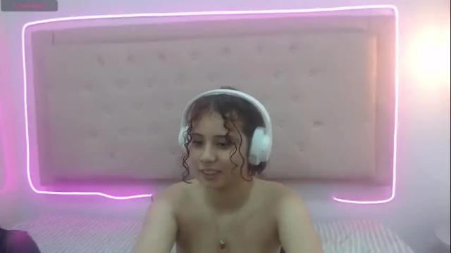 Image 3 of mayamoira Stream on Chaturbate on 2 months ago