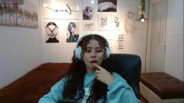 Image 3 of mayamoira Stream on Chaturbate on 1 month ago