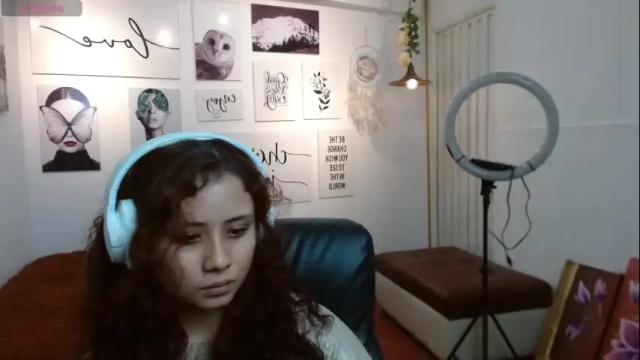 Image 3 of mayamoira Stream on Chaturbate on 24 days ago