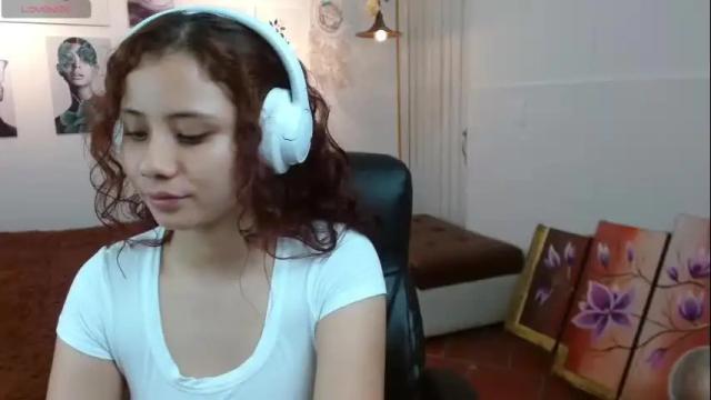 Image 8 of mayamoira Stream on Chaturbate on 24 days ago