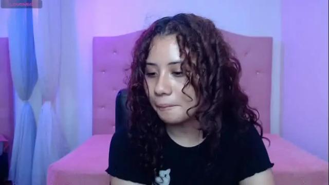 Image 2 of mayamoira Stream on Chaturbate on 2 days ago