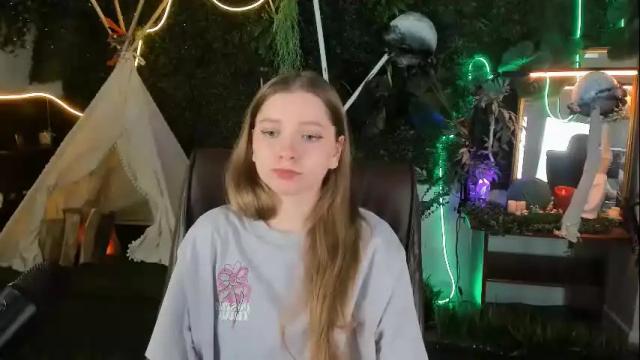 Image 6 of mayasinabon Stream on Chaturbate on 19 days ago
