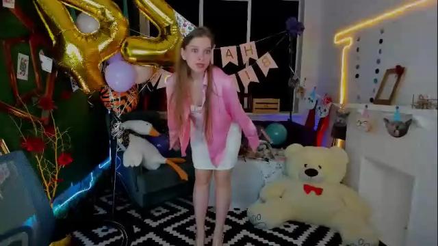 Image 2 of mayasinabon Stream on Chaturbate on 9 days ago