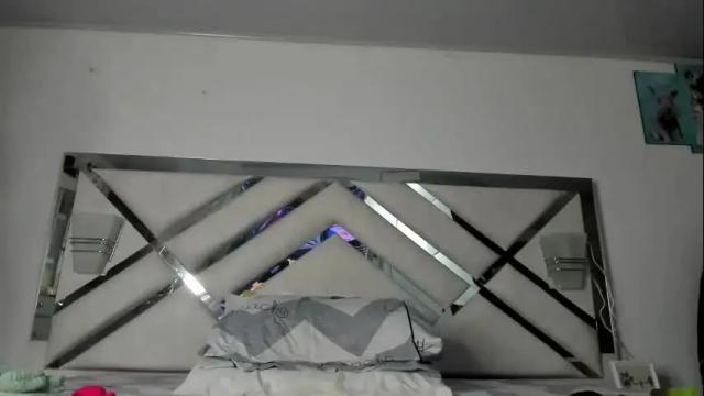 Image 4 of maybelline_666 Stream on Chaturbate on 18 days ago