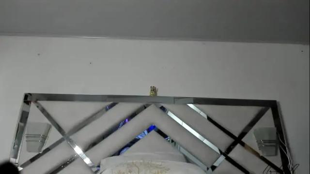 Image 12 of maybelline_666 Stream on Chaturbate on 8 days ago