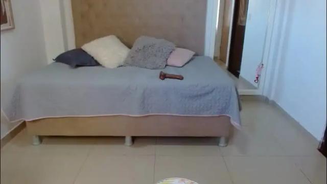 Image 12 of maydivaxox Stream on Chaturbate on 1 day ago