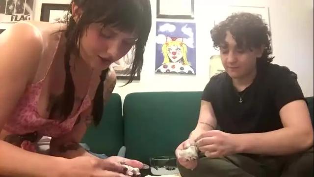 Image 2 of mayismymommy Stream on Chaturbate on 14 months ago