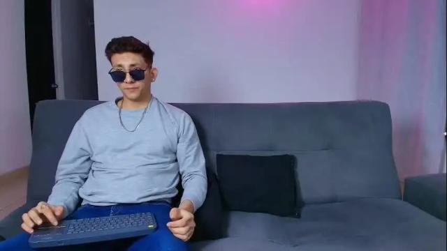 Image 11 of maykol_victoria Stream on Chaturbate on 20 days ago