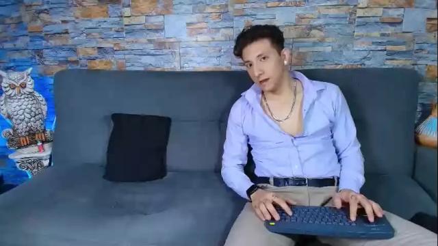 Image 7 of maykol_victoria Stream on Chaturbate on 26 days ago