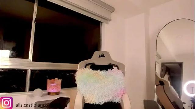 Image 12 of mayli_xx Stream on Chaturbate on 1 day ago