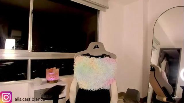 Image 7 of mayli_xx Stream on Chaturbate on 1 day ago