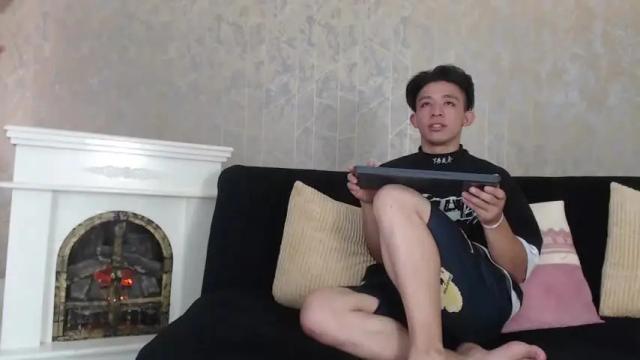 Image 2 of maylin_and_leo Stream on Chaturbate on 26 months ago