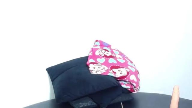 Image 10 of maylin_paker Stream on Chaturbate on 14 months ago