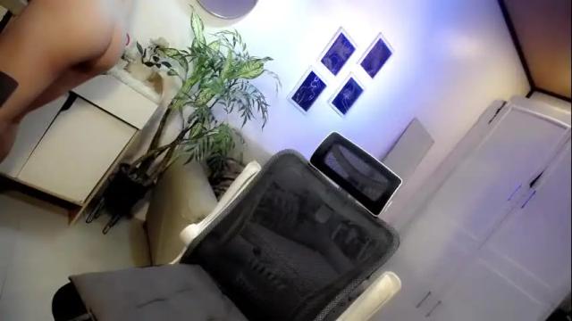 Image 12 of mayly_deputaxx Stream on Chaturbate on 1 month ago