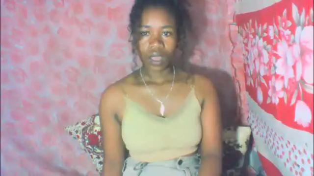 Image 12 of mayrah5 Stream on Chaturbate on 23 days ago