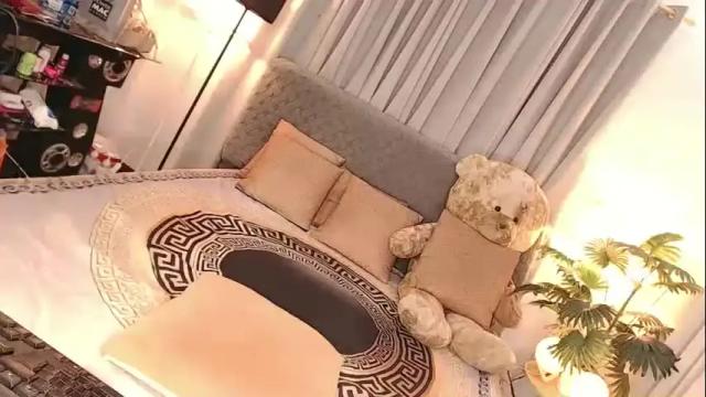 Image 6 of mayrose_fox Stream on Chaturbate on 6 months ago