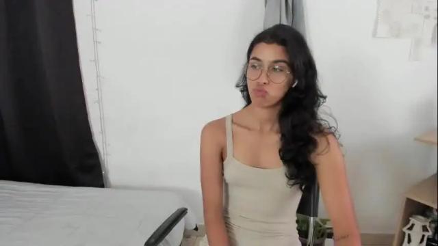 Image 8 of mazikeen_18 Stream on Chaturbate on 1 month ago