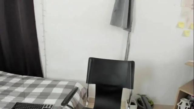Image 4 of mazikeen_18 Stream on Chaturbate on 20 days ago