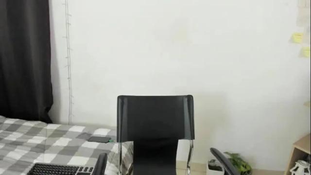 Image 2 of mazikeen_18 Stream on Chaturbate on 17 days ago